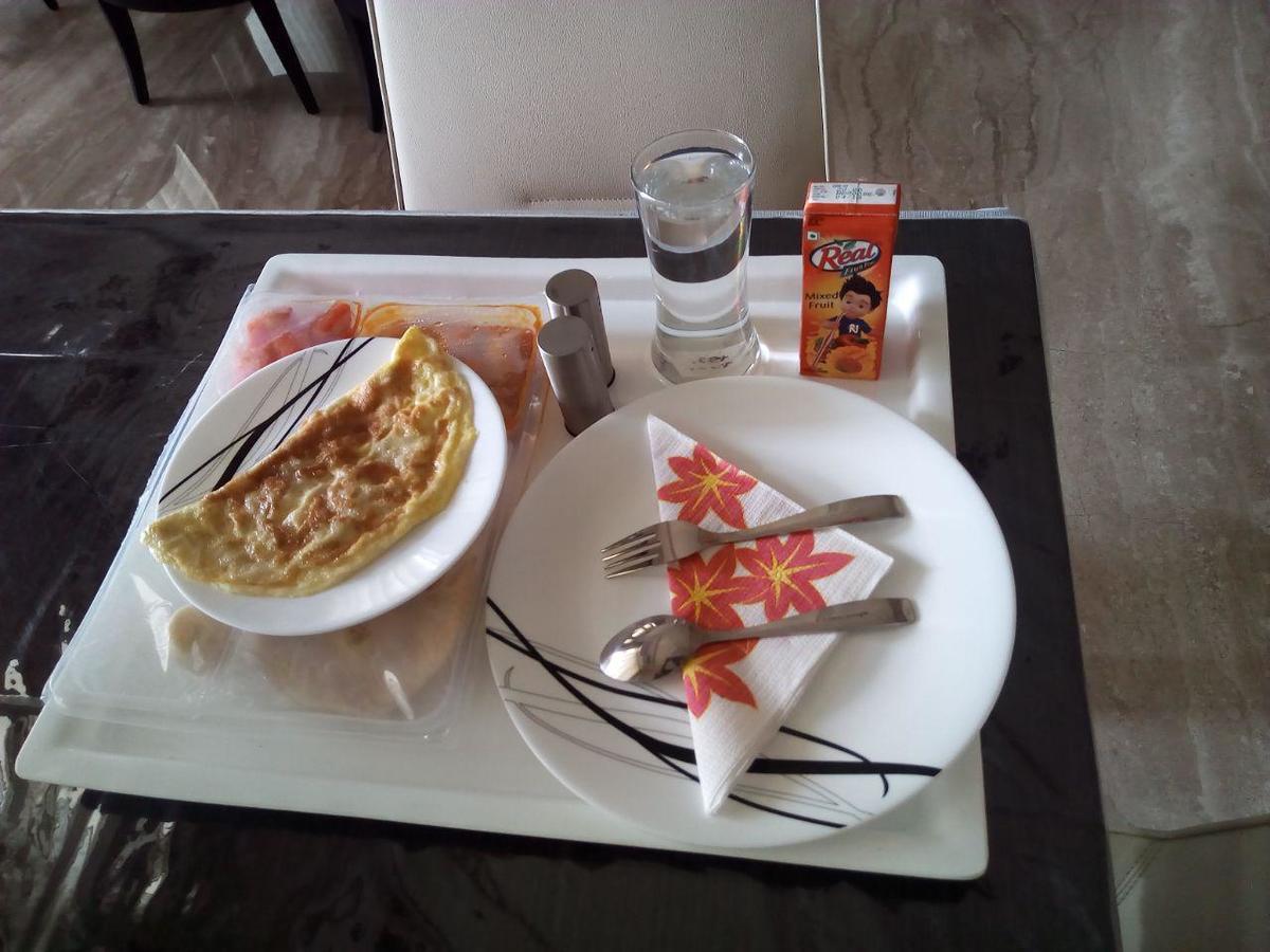 Lakeview Service Apartments Kalkutta Kültér fotó